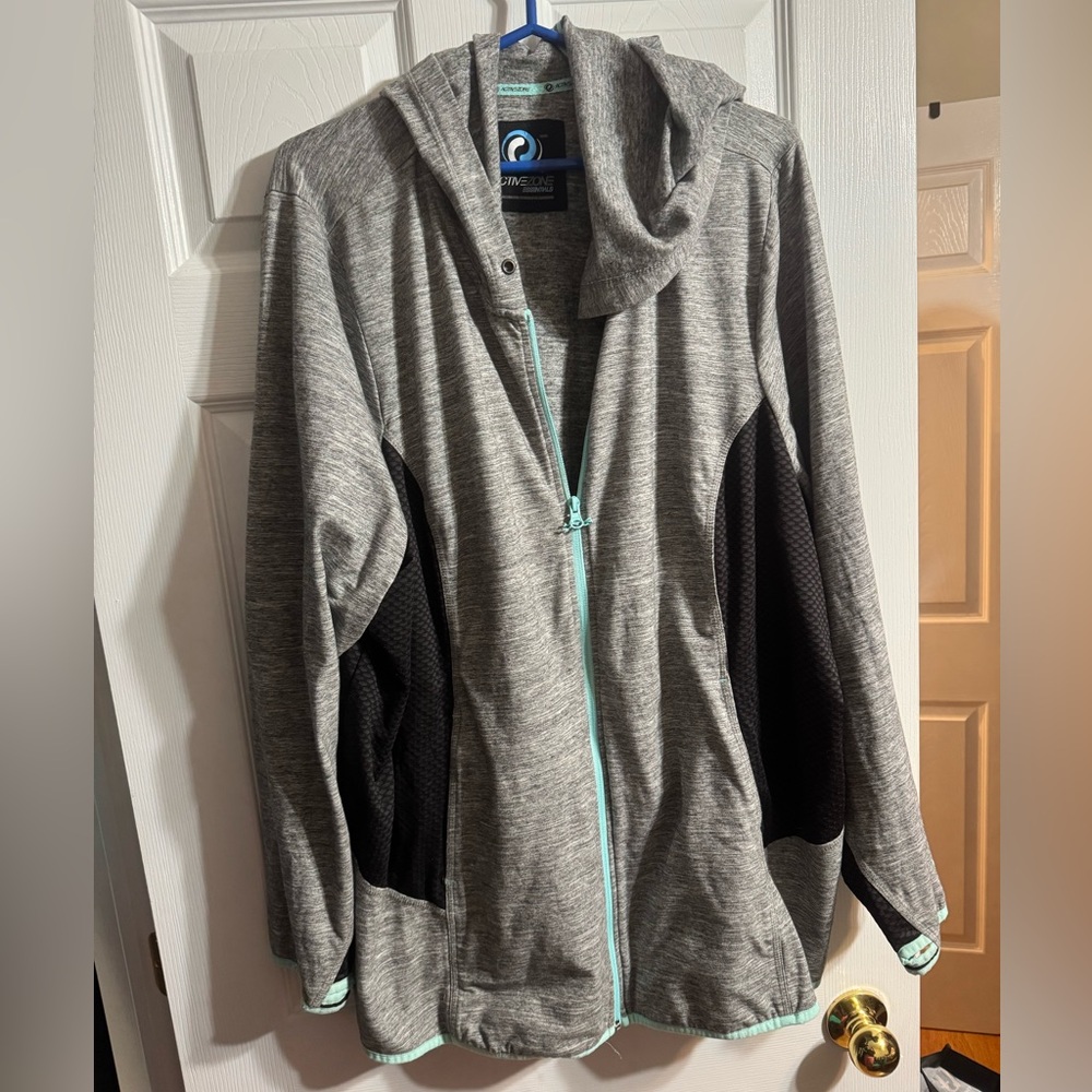 Pennington’s Active Zone Hoodie
